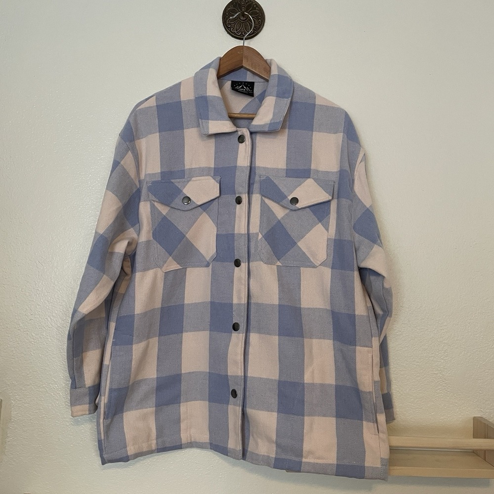 HFX Plaid Oversized Shirt Women's Size Medium White‎ Blue Long Sleeve Shacket